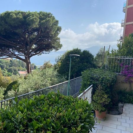 Appartamento Vista Mare Sul Golfo Del Tigullio Rapallo Bagian luar foto